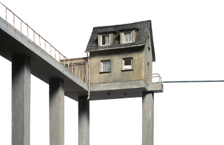 Illustration for article titled These Examples of Surrealist Architecture Will Make You Feel Dizzy